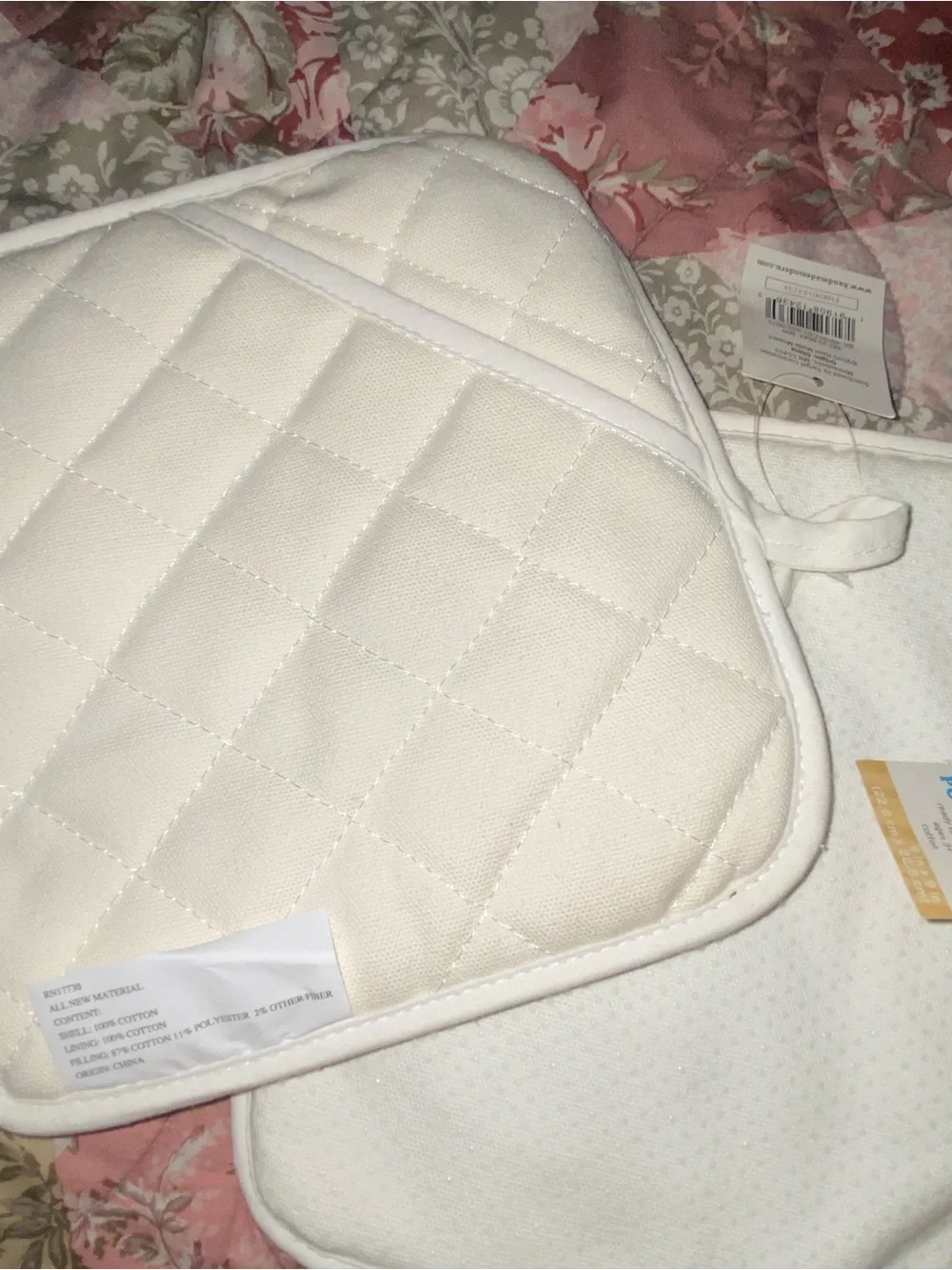 White Quilted Pot Holders with Pockets | Set of 2 Oven Mitts
